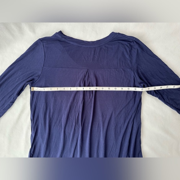 Latched Mama 3/4 Sleeve Scoop Neck Nursing Top 2.0 - Navy Blue XS . - Picture 6 of 9